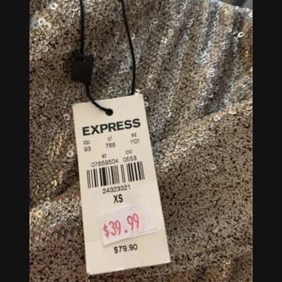 NEW XS metallic skirt from Express - Picture 3 of 3